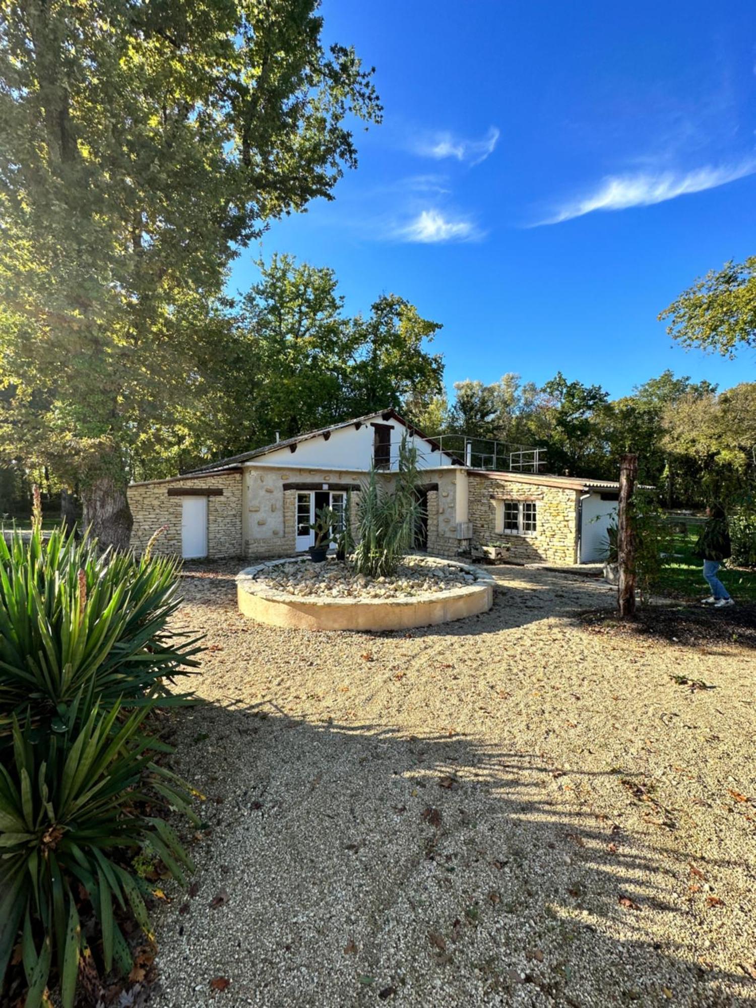Вилла Au Coeur Du Vignoble Cognacais Gondeville Экстерьер фото